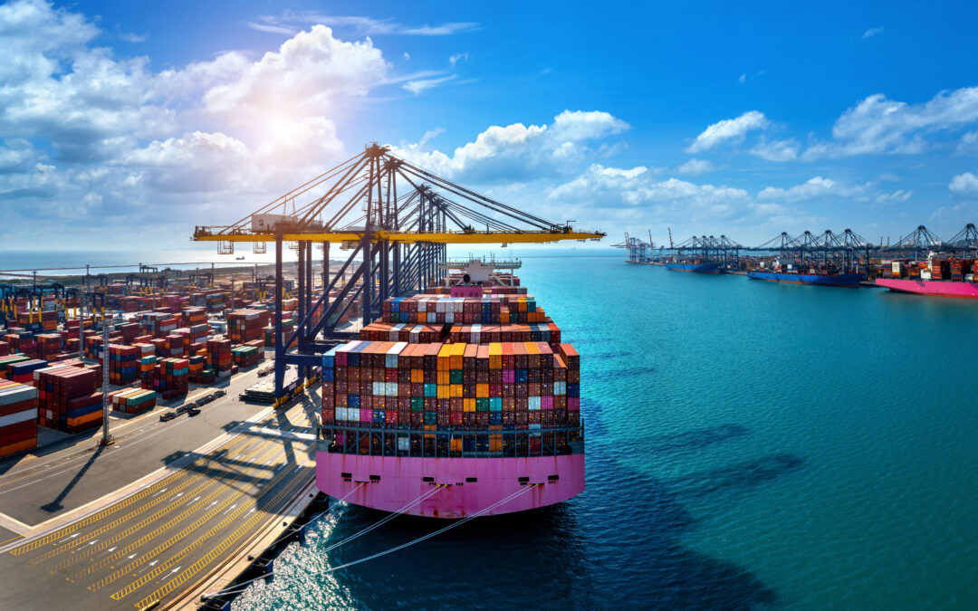 Día Marítimo Mundial: una industria que conecta la economía global y requiere una visión tributaria especializada.